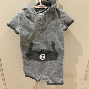 Snugabye 9-12m Gray Hooded Baby Romper with Bear Pocket